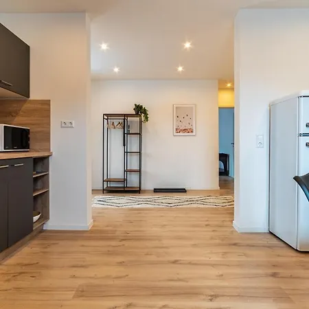 Relax-apartment - Sauna & Spacious, Garage, 105 M2 *