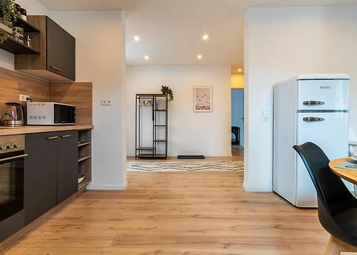 Relax-apartment - Sauna & Spacious, Garage, 105 M2 *